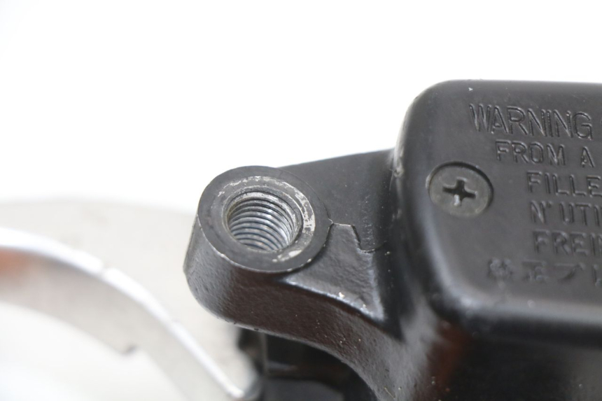 photo de REAR BRAKE MASTER CYLINDER HONDA FJS SILVER WING SILVERWING 400 (2005 - 2008) - Surface and material condition