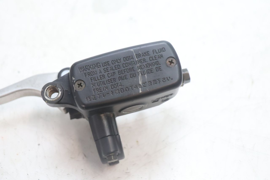 photo de REAR BRAKE MASTER CYLINDER HONDA FJS SILVER WING SILVERWING 400 (2005 - 2008) - Alternative perspective