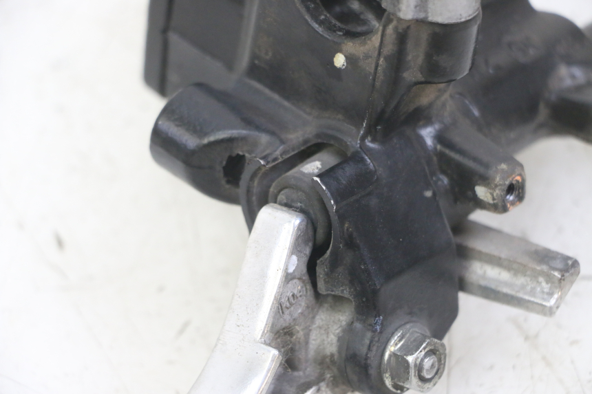 photo de REAR BRAKE MASTER CYLINDER HONDA FORZA ABS 300 (2013 - 2017) - Technical close-up