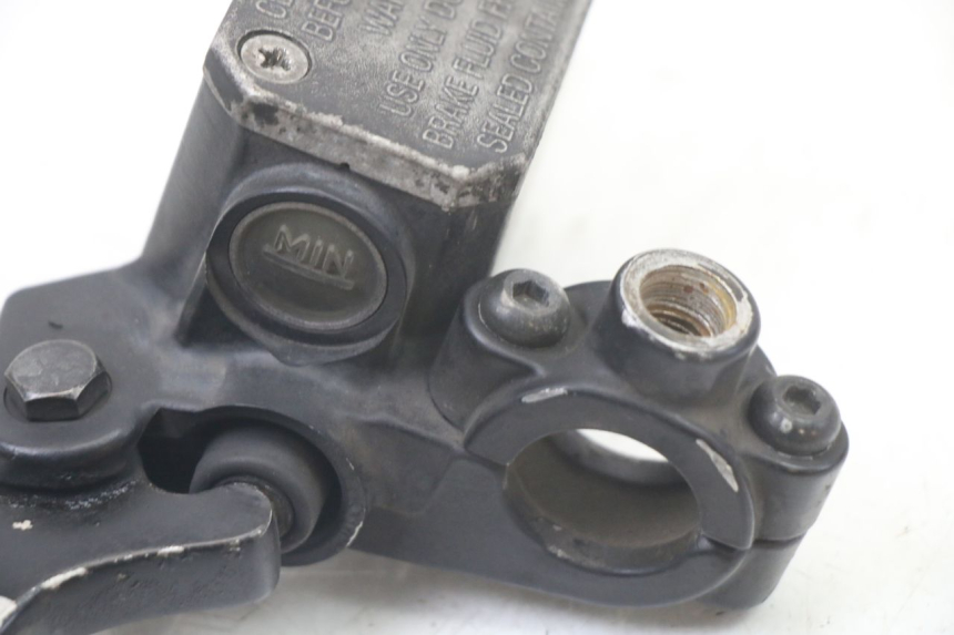 photo de REAR BRAKE MASTER CYLINDER GILERA NEXUS 300 (2008 - 2013) - Alternative perspective