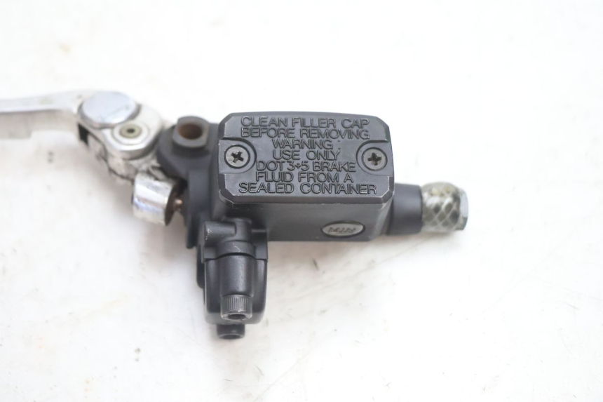 photo de REAR BRAKE MASTER CYLINDER GILERA GP 800 (2007 - 2013) - Zoom on usage condition