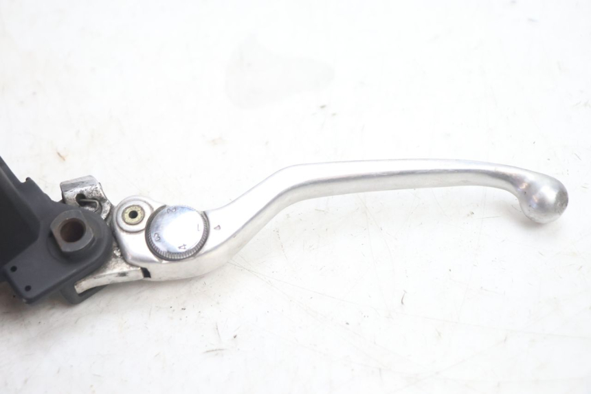 photo de REAR BRAKE MASTER CYLINDER GILERA GP 800 (2007 - 2013) - Surface and material condition