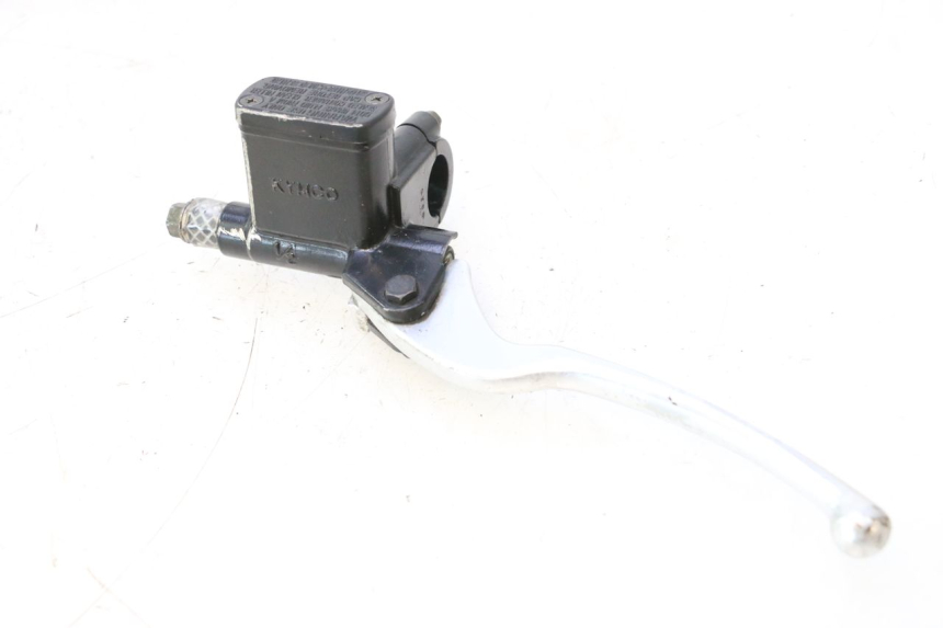photo de REAR BRAKE MASTER CYLINDER KYMCO GRAND DINK 125 (2008 - 2014) - Zoom on usage condition