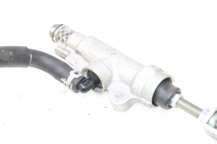 photo de REAR BRAKE MASTER CYLINDER SUZUKI GSR 600 (2005 - 2012) - Zoom on usage condition