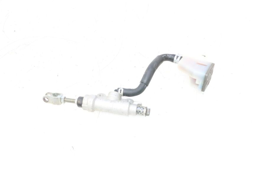 photo de REAR BRAKE MASTER CYLINDER SUZUKI GSR 600 (2005 - 2012) - Product overview