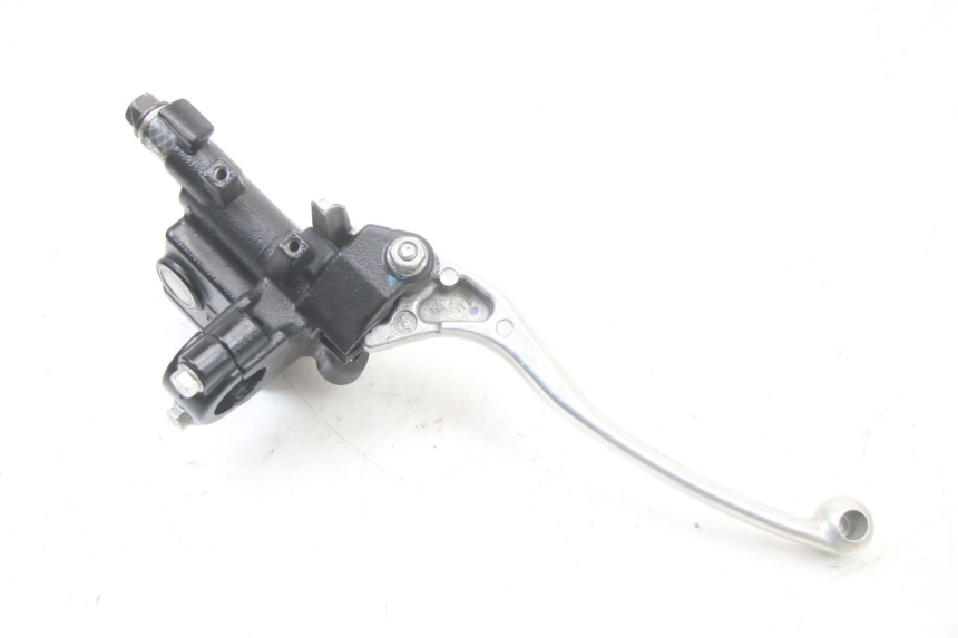 photo de REAR BRAKE MASTER CYLINDER HONDA FORZA 125 (2021 - 2025) - Surface and material condition