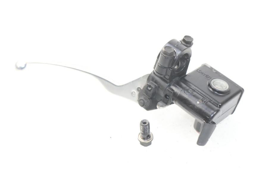 photo de REAR BRAKE MASTER CYLINDER SYM JOYMAX 250 (2013 - 2017) - Zoom on usage condition