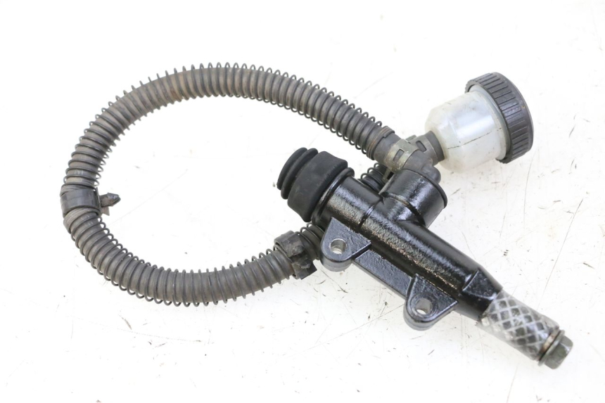 photo de REAR BRAKE MASTER CYLINDER KEEWAY K-LIGHT KLIGHT 125 (2018 - 2025) - Zoom on usage condition
