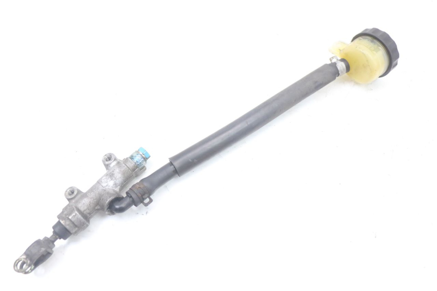 photo de REAR BRAKE MASTER CYLINDER KAWASAKI ZR7 ZR-7 S 750 (1999 - 2004) - Alternative perspective