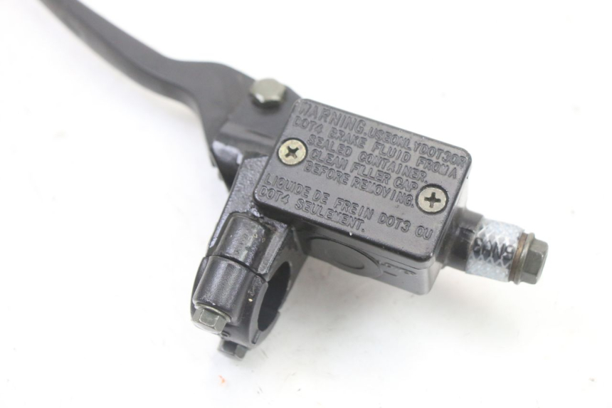 photo de REAR BRAKE MASTER CYLINDER LONGJIA SHARPY 125 (2020 - 2024) - Zoom on usage condition