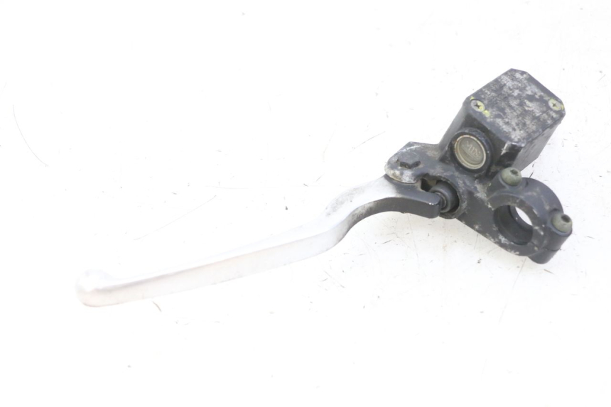 photo de REAR BRAKE MASTER CYLINDER PIAGGIO MP3 LT 300 (2010 - 2016) - Fixing points details