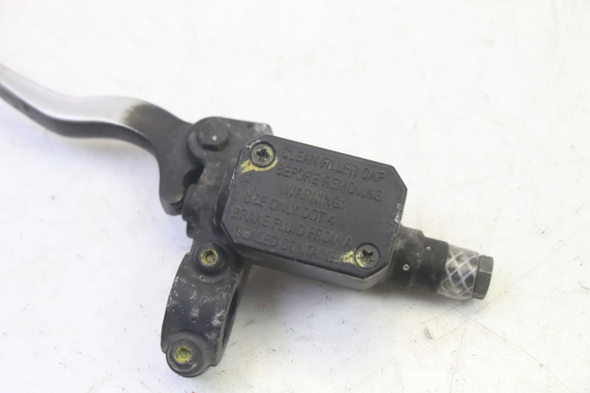 photo de REAR BRAKE MASTER CYLINDER PIAGGIO MP3 RL 250 (2006 - 2010) - Zoom on usage condition