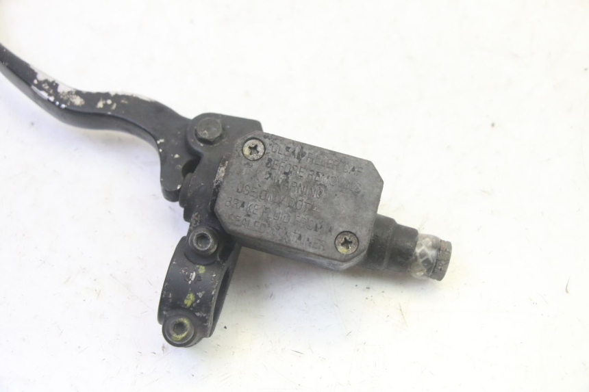 photo de REAR BRAKE MASTER CYLINDER PIAGGIO MP3 RL 250 (2006 - 2010) - Zoom on usage condition