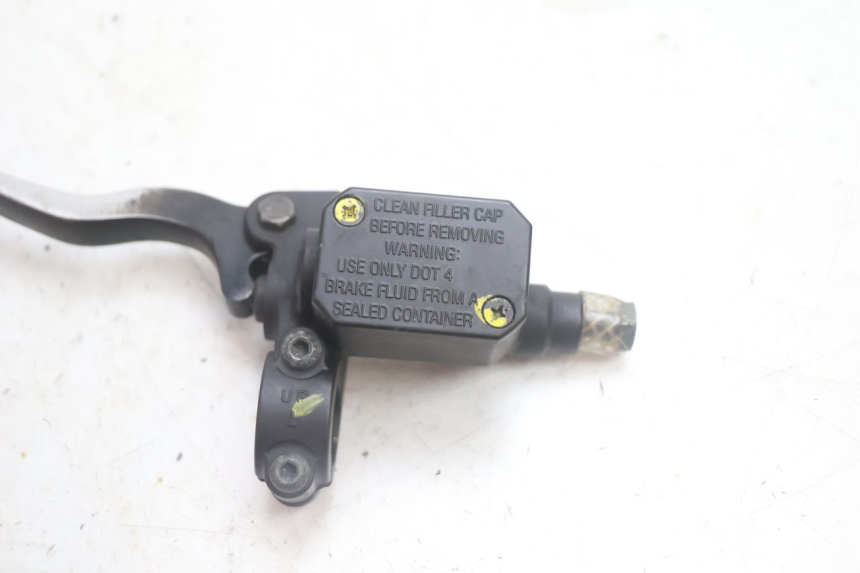 photo de REAR BRAKE MASTER CYLINDER PIAGGIO MP3 125 (2006 - 2014) - Zoom on usage condition