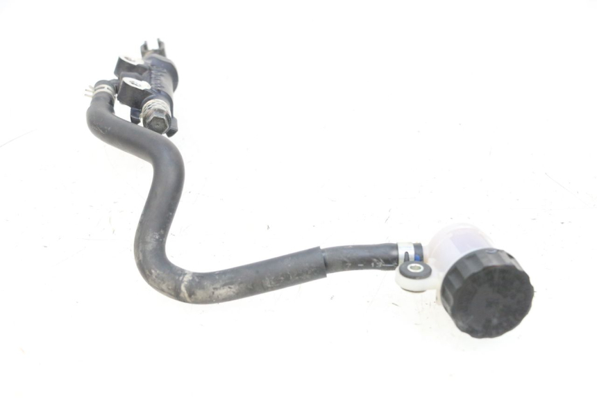 photo de REAR BRAKE MASTER CYLINDER YAMAHA MT-07 MT07 ABS 700 (2018 - 2020) - Surface and material condition