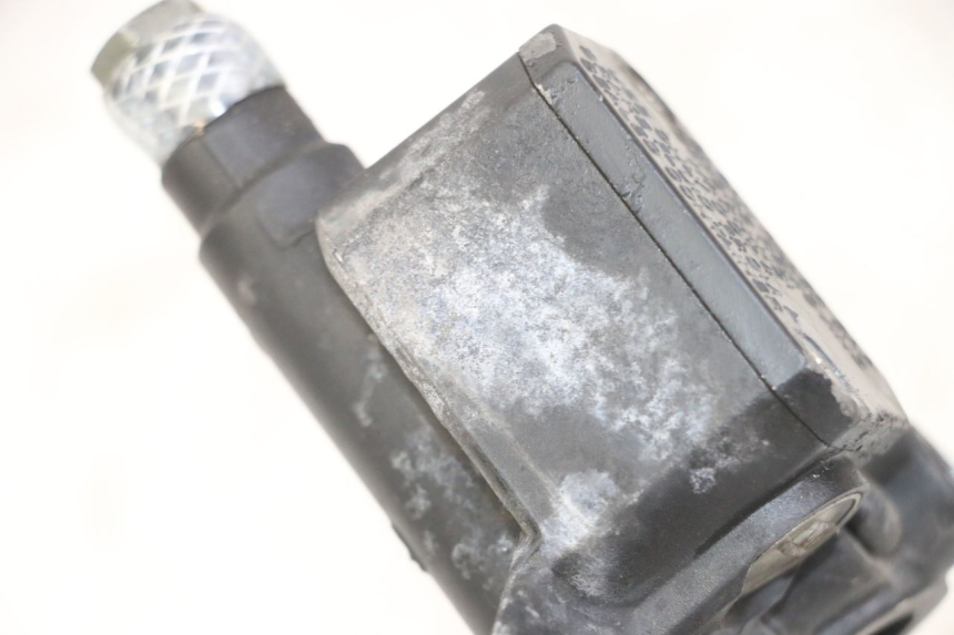 photo de REAR BRAKE MASTER CYLINDER GILERA NEXUS 125 (2009 - 2013) - Zoom on usage condition