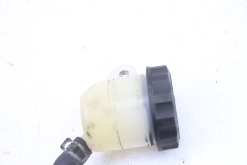 photo de REAR BRAKE MASTER CYLINDER HONDA NTV DEAUVILLE ABS 700 (2007 - 2016) - Alternative perspective