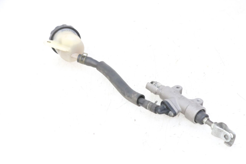 photo de REAR BRAKE MASTER CYLINDER HONDA NTV DEAUVILLE 650 (2001 - 2006) - Zoom on usage condition