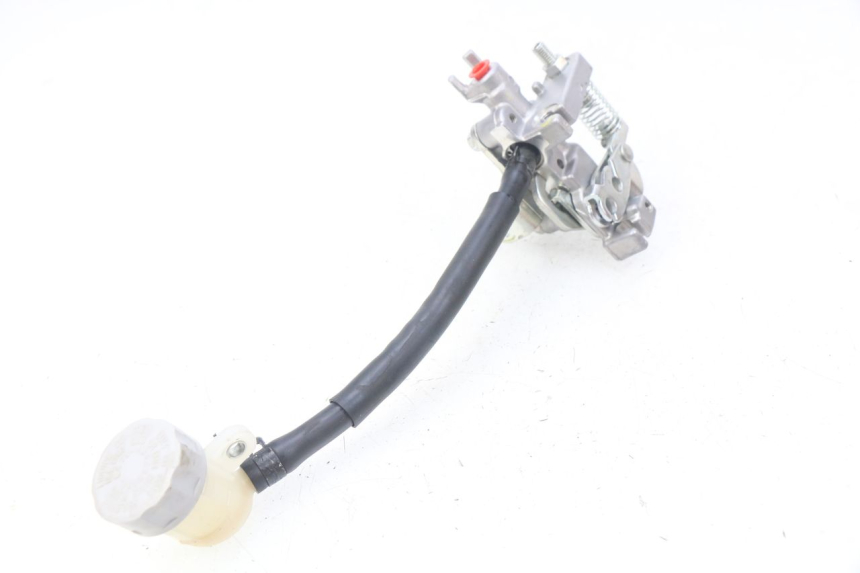 photo de REAR BRAKE MASTER CYLINDER HONDA PCX (JF57/JF64) 125 (2014 - 2018) - Zoom on usage condition