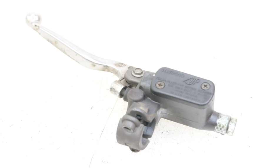 photo de REAR BRAKE MASTER CYLINDER PEUGEOT ELYSTAR 125 (2002 - 2007) - Surface and material condition