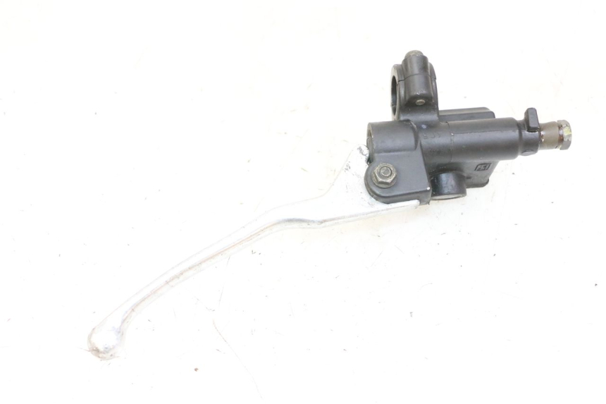 photo de REAR BRAKE MASTER CYLINDER PIAGGIO VESPA GRANTURISMO 200 (2004 - 2005) - Alternative perspective