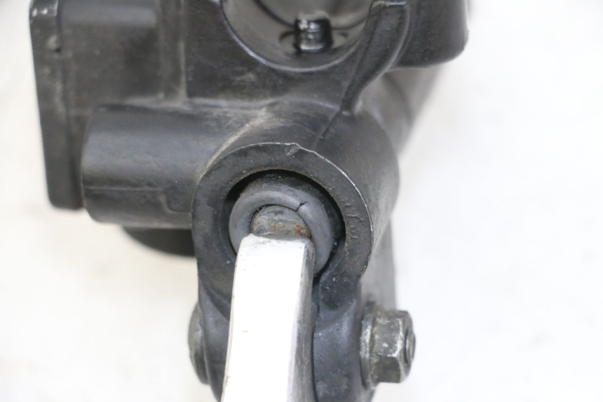 photo de REAR BRAKE MASTER CYLINDER PIAGGIO VESPA GRANTURISMO 200 (2004 - 2005) - Technical close-up