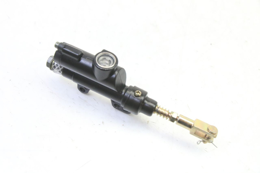 photo de REAR BRAKE MASTER CYLINDER APOLLO RFZ 125 - Alternative perspective