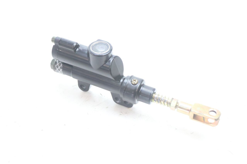 photo de REAR BRAKE MASTER CYLINDER APOLLO RFZ 150 - Technical close-up