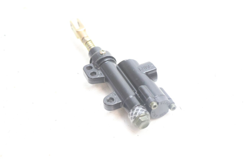 photo de REAR BRAKE MASTER CYLINDER APOLLO RFZ 150 - Product overview