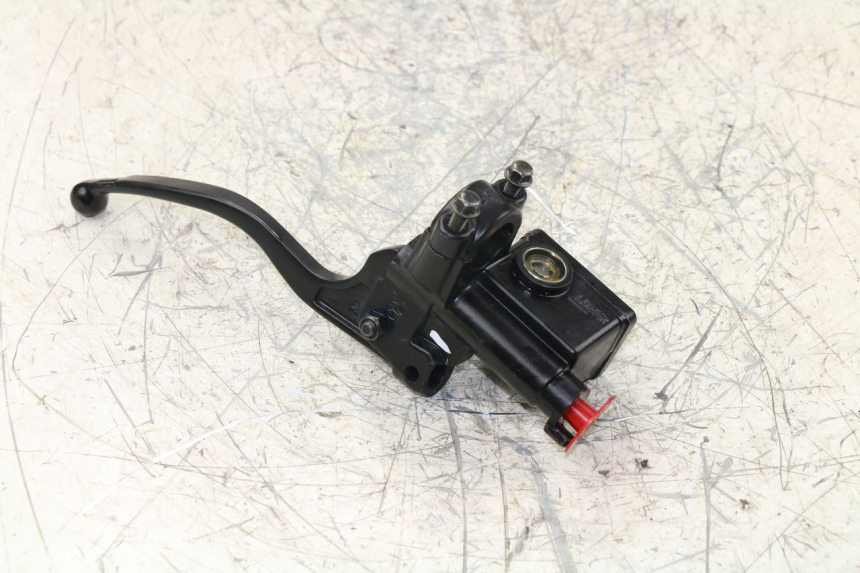 photo de REAR BRAKE MASTER CYLINDER RIEJU RS SPORT NAKED 50 (2013 - 2018) - Component detail