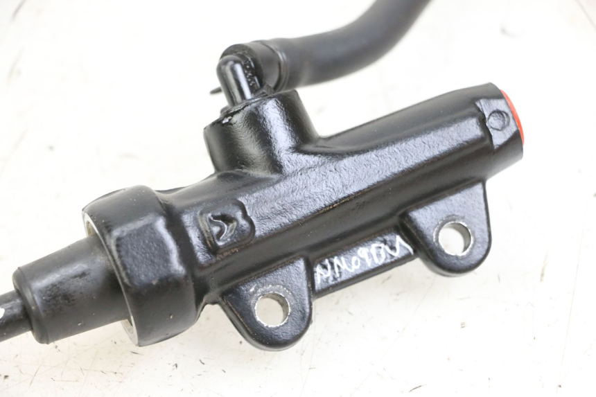 photo de REAR BRAKE MASTER CYLINDER ROYAL ENFIELD CONTINENTAL GT 650 (2019 - 2024) - Product overview