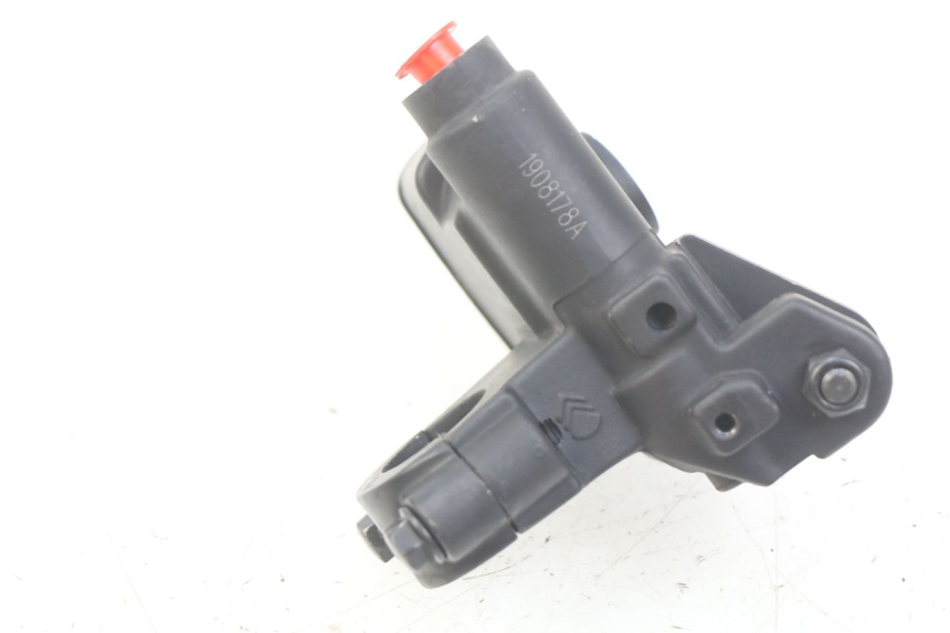 photo de REAR BRAKE MASTER CYLINDER LVNENG S5 1 (2019 - 2023) - Component detail