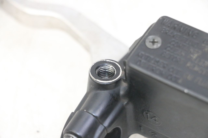 photo de REAR BRAKE MASTER CYLINDER PEUGEOT SATELIS 125 (2013 - 2018) - Surface and material condition