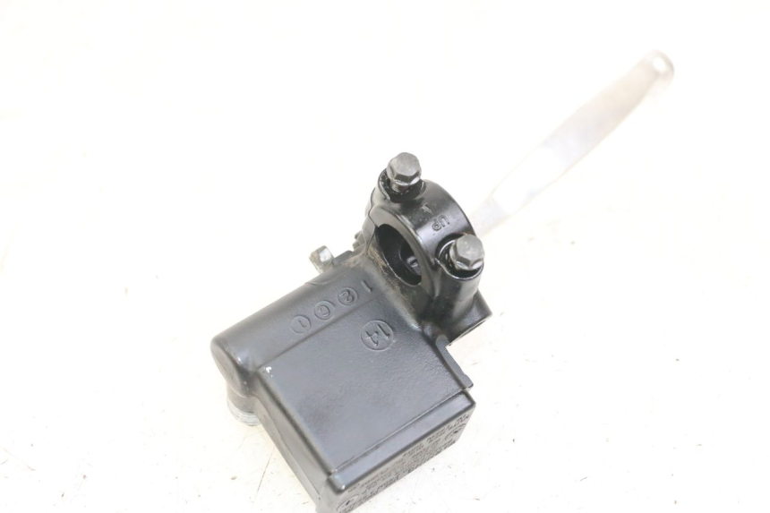 photo de REAR BRAKE MASTER CYLINDER PEUGEOT SATELIS 125 (2013 - 2018) - Technical close-up