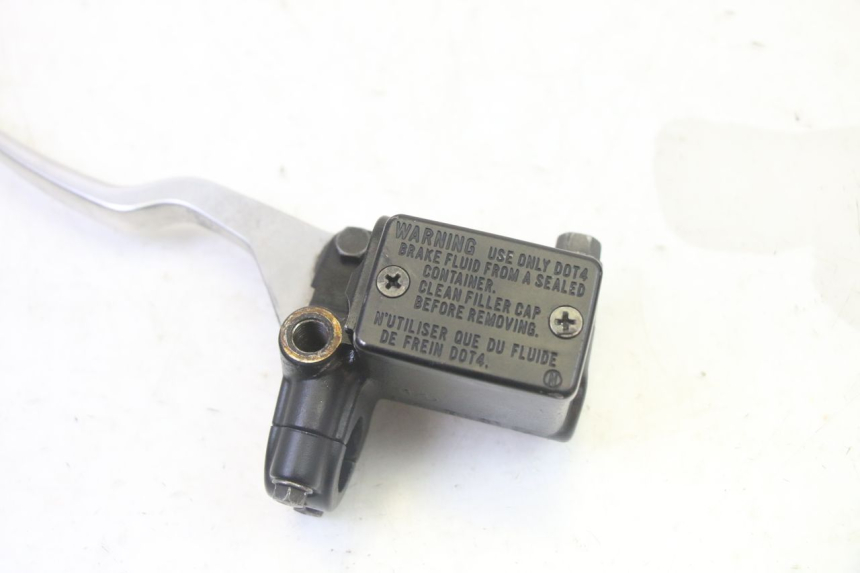 photo de REAR BRAKE MASTER CYLINDER PEUGEOT SATELIS 125 (2013 - 2018) - Zoom on usage condition