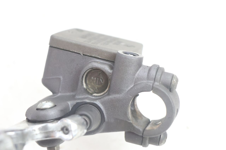 photo de REAR BRAKE MASTER CYLINDER PEUGEOT SATELIS 125 (2006 - 2009) - Surface and material condition