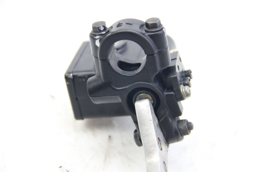 photo de REAR BRAKE MASTER CYLINDER SUZUKI SIXTEEN 125 (2008 - 2010) - Component detail