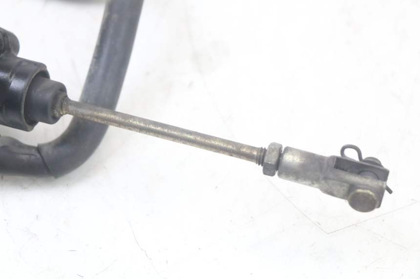 photo de REAR BRAKE MASTER CYLINDER TRIUMPH SPEED TRIPLE T301 900 (1994 - 1996) - Zoom on usage condition