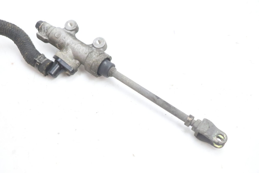 photo de REAR BRAKE MASTER CYLINDER HONDA ST PAN EUROPEAN 1100 (1990 - 2002) - Zoom on usage condition
