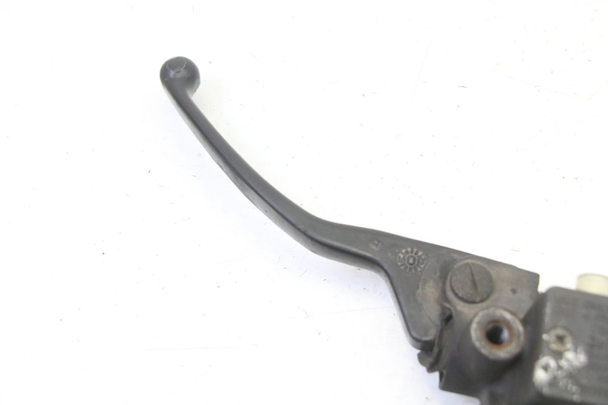 photo de REAR BRAKE MASTER CYLINDER PIAGGIO SUPER LX 125 (2000 - 2003) - Zoom on usage condition