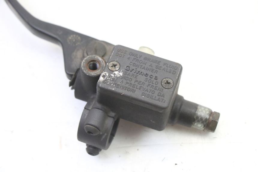 photo de REAR BRAKE MASTER CYLINDER PIAGGIO SUPER LX 125 (2000 - 2003) - Alternative perspective