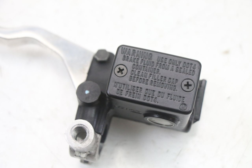 photo de REAR BRAKE MASTER CYLINDER SUZUKI BURGMAN 125 (2018 - 2021) - Zoom on usage condition