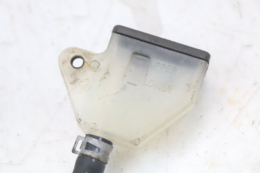 photo de REAR BRAKE MASTER CYLINDER SUZUKI GS F 500 (2004 - 2007) - Zoom on usage condition