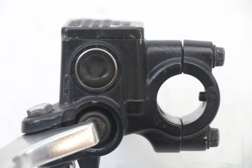 photo de REAR BRAKE MASTER CYLINDER SYM FIDDLE 3 III 125 (2014 - 2020) - Technical close-up