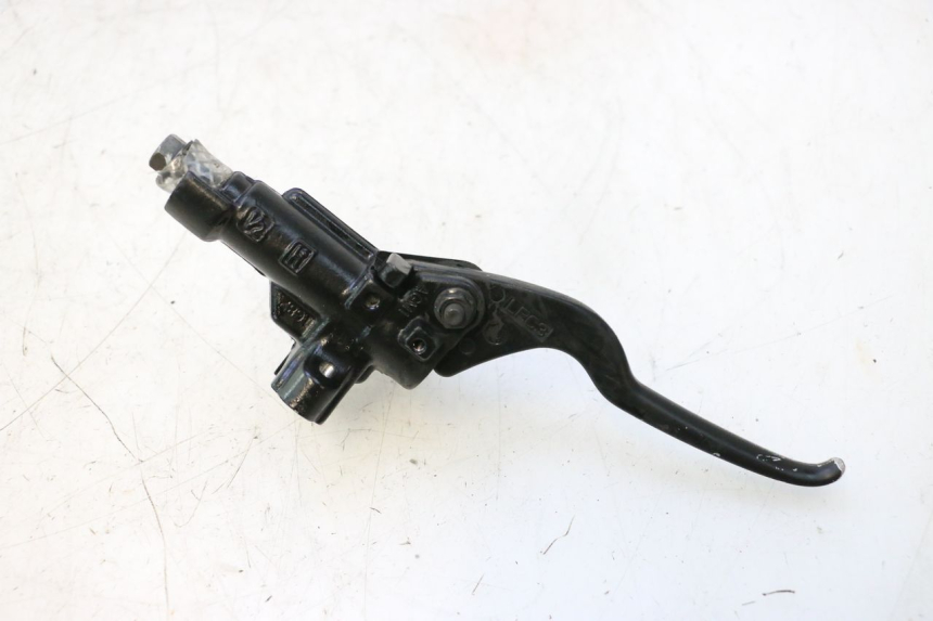 photo de REAR BRAKE MASTER CYLINDER PEUGEOT TWEET 4T 50 (2018 - 2022) - Zoom on usage condition
