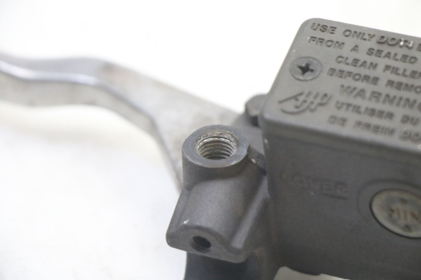 photo de REAR BRAKE MASTER CYLINDER SUZUKI UH BURGMAN 125 (2002 - 2006) - Product overview