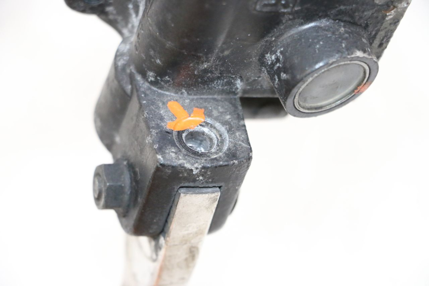 photo de REAR BRAKE MASTER CYLINDER PIAGGIO VESPA GTS SUPER IE 125 (2009 - 2016) - Zoom on usage condition
