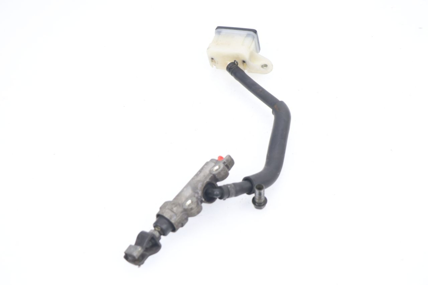 photo de REAR BRAKE MASTER CYLINDER HONDA VTR F FIRESTORM 1000 (1997 - 2001) - Product overview