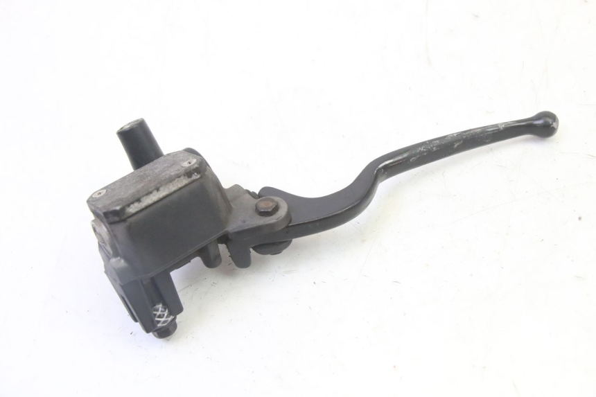 photo de REAR BRAKE MASTER CYLINDER YAMAHA X-MAX XMAX 125 (2010 - 2013) - Technical close-up