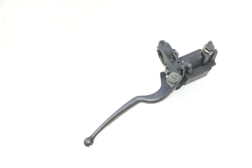 photo de REAR BRAKE MASTER CYLINDER YAMAHA XMAX X-MAX 125 (2006 - 2009) - Alternative perspective